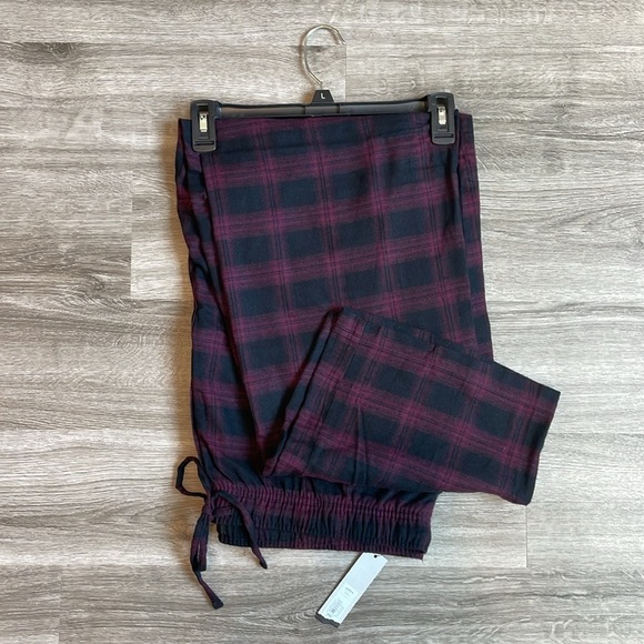 NEW Apt. 9 plaid print pajama bottoms - Picture 2 of 2